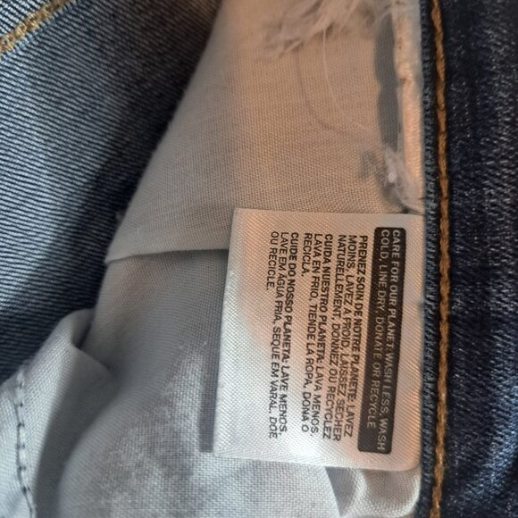 Levi's Blue‎ Bermuda Shorts Cotton Blend Size 33 Zip Solid Denim Women's - Picture 12 of 12